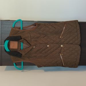 Massimo Dutti quilted equestrian style vest